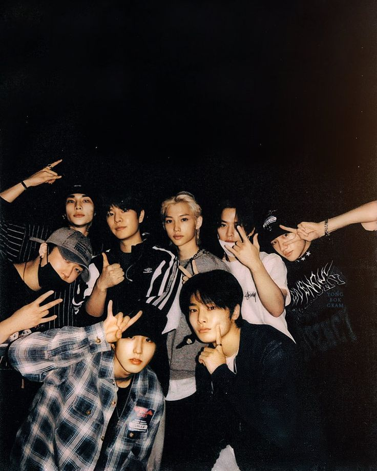 Stray Kids